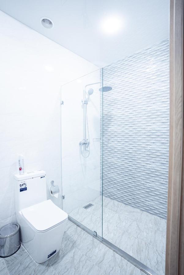 5 Wood Hotel & Spa Tashkent Bagian luar foto