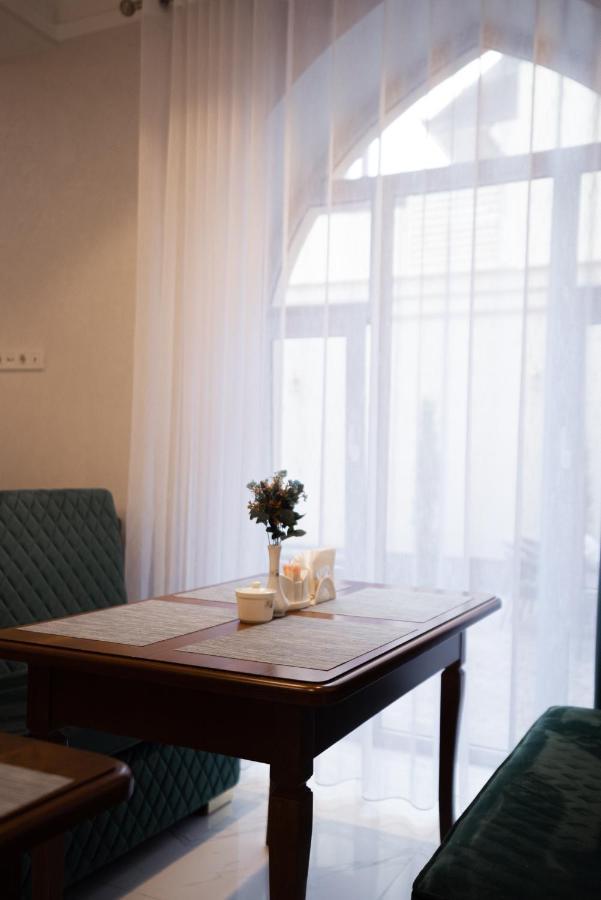 5 Wood Hotel & Spa Tashkent Bagian luar foto